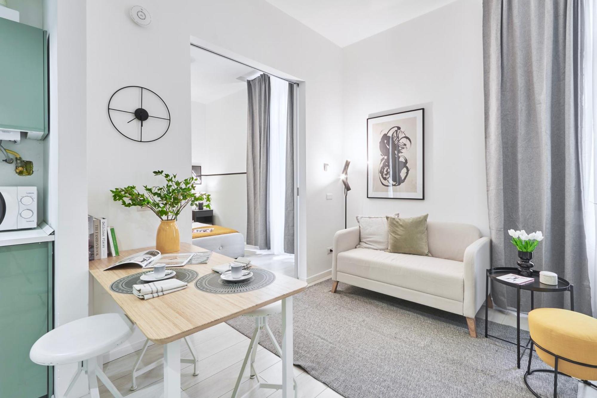 Elegante Minimal Dai Tocchi Botanici Mailand